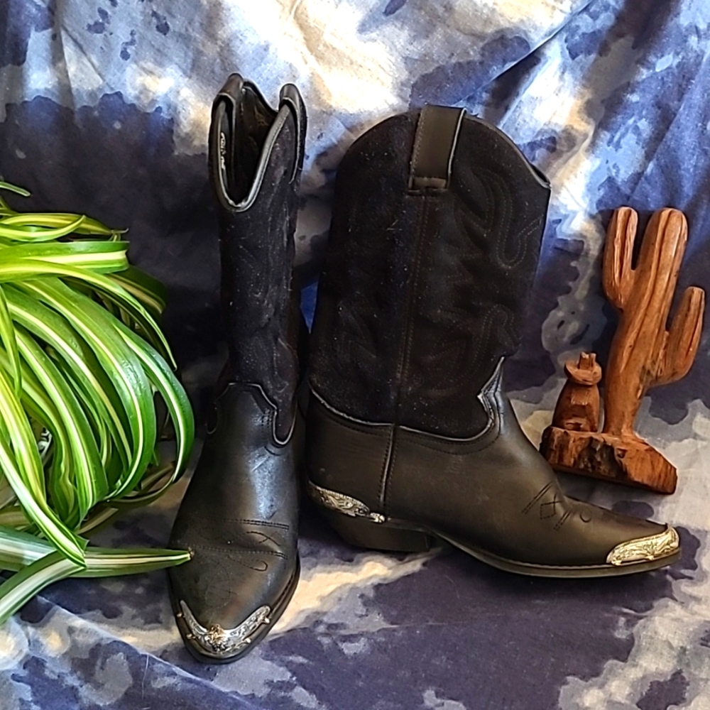 Vintage cowboy boots